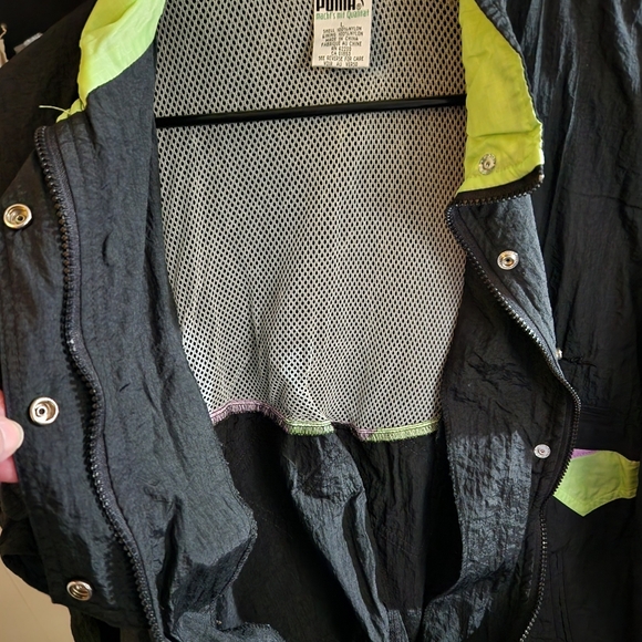 Vtg. Puma Track Jacket Windbreaker Nylon Black w/ Chartreuse Pink Womens Large - Picture 11 of 11